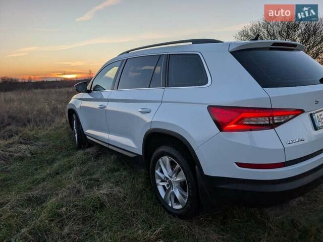 Белый Шкода Kodiaq, объемом двигателя 1.98 л и пробегом 100 тыс. км за 34000 $, фото 31 на Automoto.ua