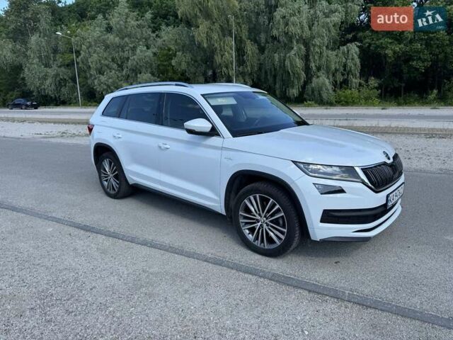 Белый Шкода Kodiaq, объемом двигателя 1.98 л и пробегом 104 тыс. км за 35300 $, фото 3 на Automoto.ua