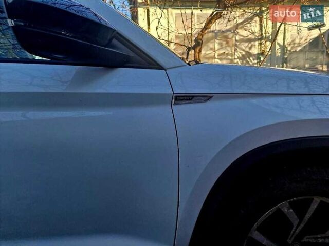 Белый Шкода Kodiaq, объемом двигателя 1.98 л и пробегом 20 тыс. км за 38000 $, фото 1 на Automoto.ua