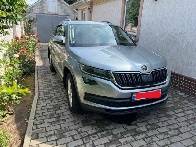Белый Шкода Kodiaq, объемом двигателя 1.97 л и пробегом 102 тыс. км за 35000 $, фото 2 на Automoto.ua