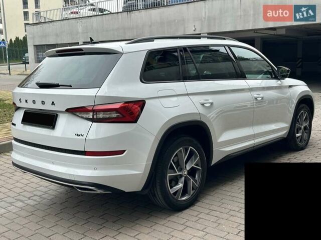 Белый Шкода Kodiaq, объемом двигателя 1.98 л и пробегом 70 тыс. км за 33900 $, фото 18 на Automoto.ua