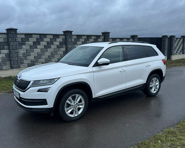 Білий Шкода Kodiaq, об'ємом двигуна 1.98 л та пробігом 192 тис. км за 25500 $, фото 6 на Automoto.ua