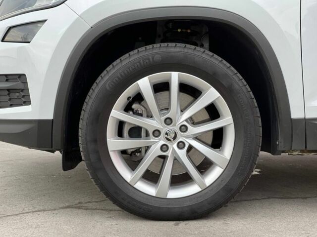 Белый Шкода Kodiaq, объемом двигателя 0 л и пробегом 36 тыс. км за 34000 $, фото 3 на Automoto.ua