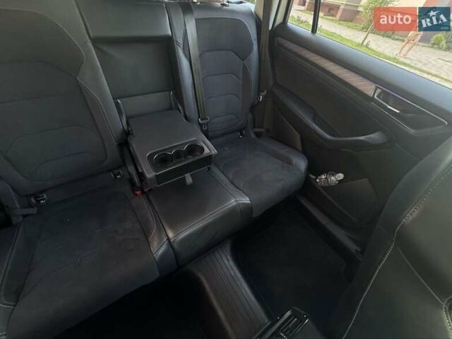 Белый Шкода Kodiaq, объемом двигателя 1.97 л и пробегом 163 тыс. км за 29500 $, фото 3 на Automoto.ua