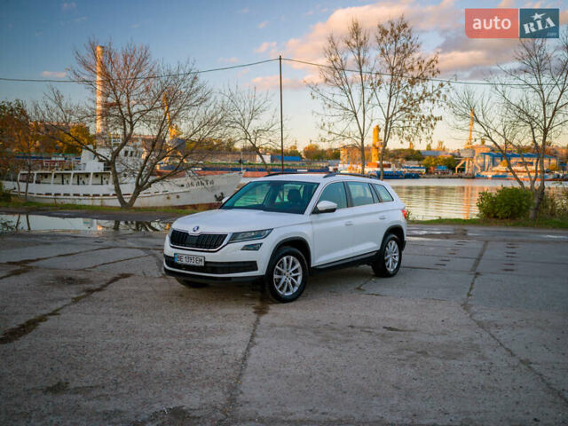 Шкода Kodiaq 2021 у Миколаєві на Automoto.ua Білий Шкода Kodiaq, об'ємом двигуна 1.97 л та пробігом 174 тис. км за 31600 $, фото 1 на Automoto.ua
