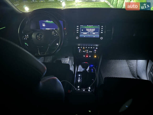 Белый Шкода Kodiaq, объемом двигателя 2 л и пробегом 90 тыс. км за 33300 $, фото 8 на Automoto.ua