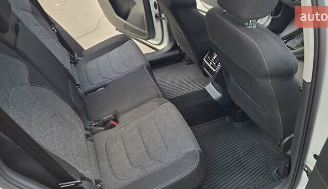 Белый Шкода Kodiaq, объемом двигателя 2 л и пробегом 200 тыс. км за 32000 $, фото 47 на Automoto.ua