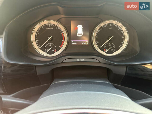Белый Шкода Kodiaq, объемом двигателя 1.8 л и пробегом 39 тыс. км за 33900 $, фото 6 на Automoto.ua