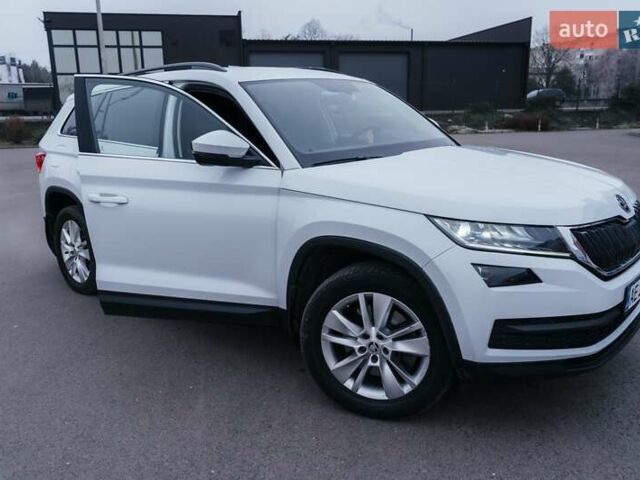 Білий Шкода Kodiaq, об'ємом двигуна 1.98 л та пробігом 100 тис. км за 34000 $, фото 10 на Automoto.ua