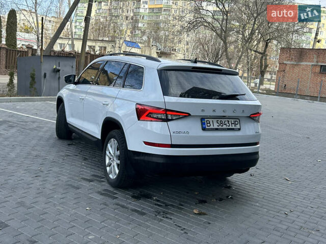 Білий Шкода Kodiaq, об'ємом двигуна 1.98 л та пробігом 57 тис. км за 29500 $, фото 6 на Automoto.ua