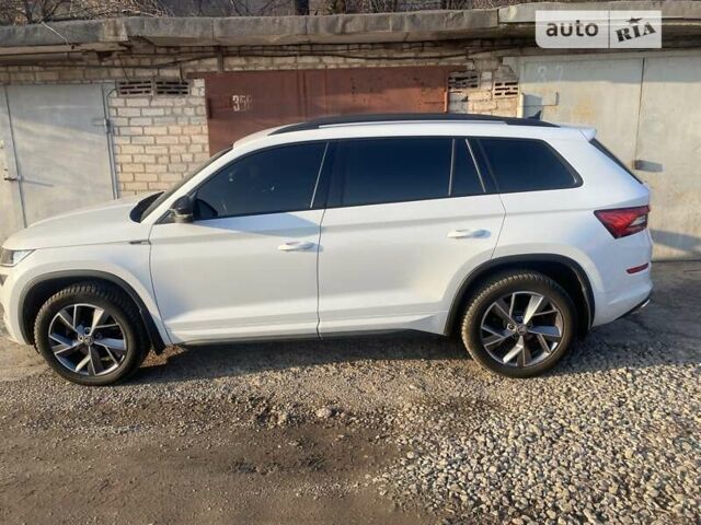 Білий Шкода Kodiaq, об'ємом двигуна 1.98 л та пробігом 66 тис. км за 36600 $, фото 27 на Automoto.ua