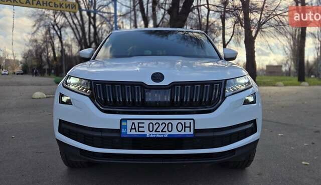Белый Шкода Kodiaq, объемом двигателя 2 л и пробегом 200 тыс. км за 32000 $, фото 23 на Automoto.ua