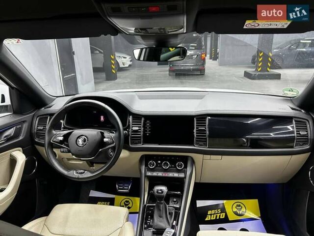 Шкода Kodiaq 2021 у Чернівцях на Automoto.ua Білий Шкода Kodiaq, об'ємом двигуна 1.97 л та пробігом 185 тис. км за 38000 $, фото 19 на Automoto.ua