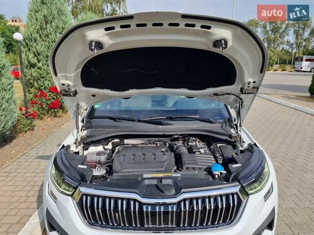 Білий Шкода Kodiaq, об'ємом двигуна 1.97 л та пробігом 185 тис. км за 37500 $, фото 51 на Automoto.ua