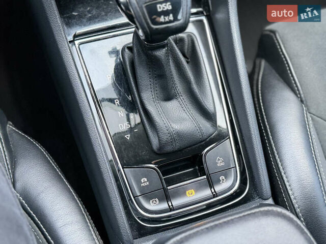 Білий Шкода Kodiaq, об'ємом двигуна 1.98 л та пробігом 197 тис. км за 22999 $, фото 52 на Automoto.ua