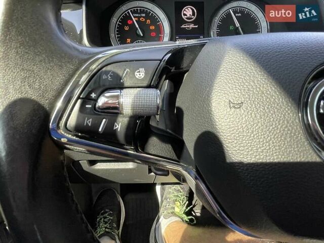 Белый Шкода Kodiaq, объемом двигателя 1.98 л и пробегом 106 тыс. км за 33500 $, фото 38 на Automoto.ua