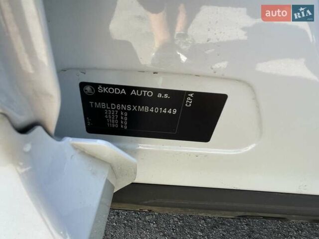 Шкода Kodiaq 2021 в Днепре (Днепропетровске) на Automoto.ua Белый Шкода Kodiaq, объемом двигателя 1.98 л и пробегом 106 тыс. км за 33900 $, фото 28 на Automoto.ua