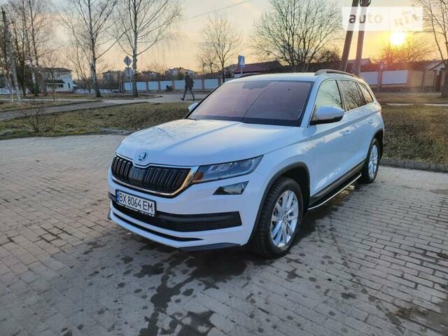 Белый Шкода Kodiaq, объемом двигателя 1.97 л и пробегом 19 тыс. км за 44000 $, фото 6 на Automoto.ua