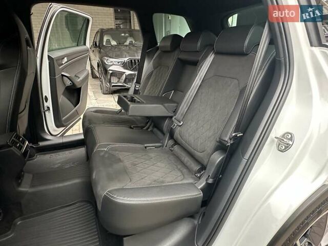 Белый Шкода Kodiaq, объемом двигателя 1.98 л и пробегом 70 тыс. км за 33900 $, фото 41 на Automoto.ua