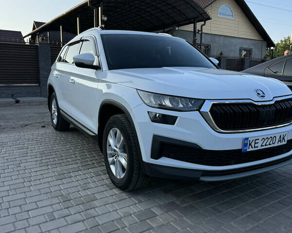 Білий Шкода Kodiaq, об'ємом двигуна 1.97 л та пробігом 120 тис. км за 34000 $, фото 10 на Automoto.ua