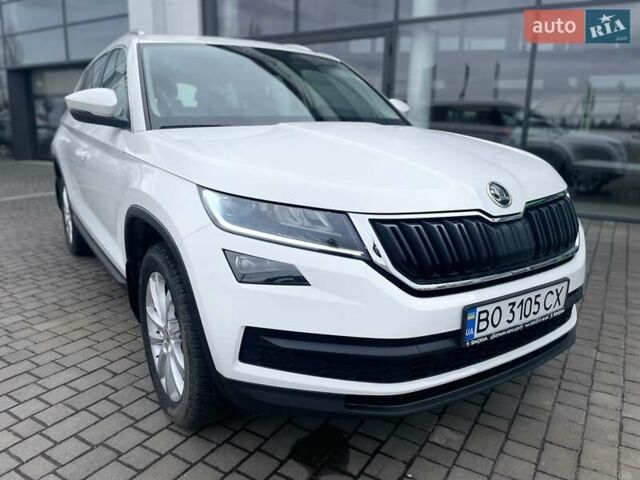 Белый Шкода Kodiaq, объемом двигателя 1.97 л и пробегом 57 тыс. км за 33500 $, фото 3 на Automoto.ua
