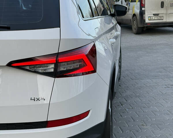 Білий Шкода Kodiaq, об'ємом двигуна 1.98 л та пробігом 197 тис. км за 22999 $, фото 13 на Automoto.ua