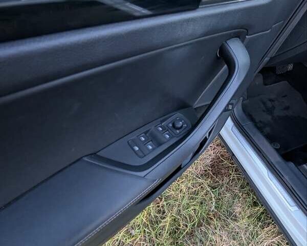 Белый Шкода Kodiaq, объемом двигателя 1.98 л и пробегом 100 тыс. км за 34000 $, фото 9 на Automoto.ua