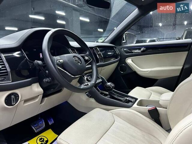 Шкода Kodiaq 2021 у Чернівцях на Automoto.ua Білий Шкода Kodiaq, об'ємом двигуна 1.97 л та пробігом 185 тис. км за 38000 $, фото 8 на Automoto.ua