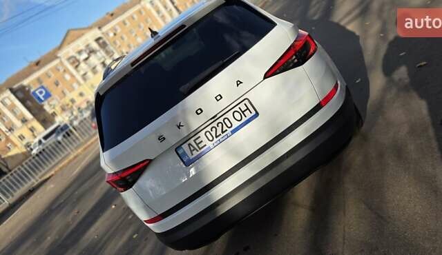 Белый Шкода Kodiaq, объемом двигателя 2 л и пробегом 200 тыс. км за 32000 $, фото 4 на Automoto.ua