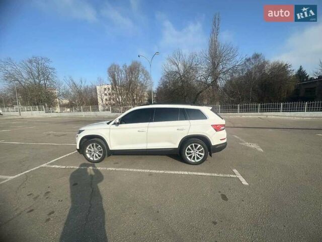 Білий Шкода Kodiaq, об'ємом двигуна 1.98 л та пробігом 195 тис. км за 23800 $, фото 1 на Automoto.ua