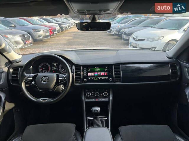 Білий Шкода Kodiaq, об'ємом двигуна 2 л та пробігом 242 тис. км за 23500 $, фото 9 на Automoto.ua
