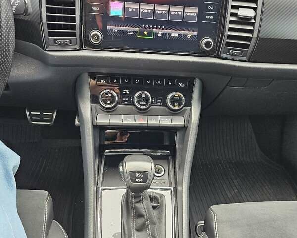 Белый Шкода Kodiaq, объемом двигателя 1.98 л и пробегом 84 тыс. км за 34000 $, фото 5 на Automoto.ua