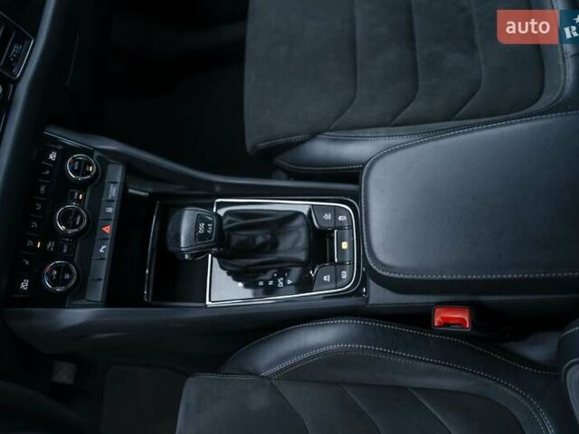 Білий Шкода Kodiaq, об'ємом двигуна 1.98 л та пробігом 100 тис. км за 34000 $, фото 49 на Automoto.ua