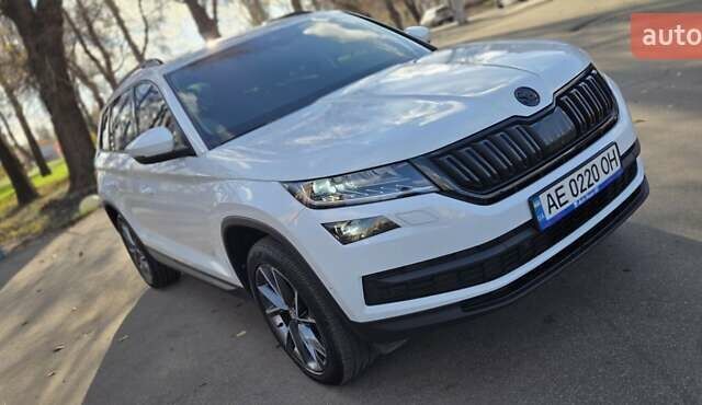 Белый Шкода Kodiaq, объемом двигателя 2 л и пробегом 200 тыс. км за 32000 $, фото 9 на Automoto.ua