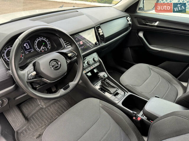 Белый Шкода Kodiaq, объемом двигателя 2 л и пробегом 94 тыс. км за 33900 $, фото 8 на Automoto.ua