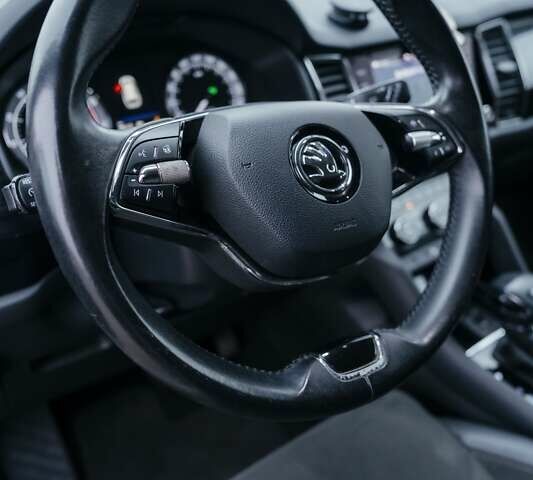 Білий Шкода Kodiaq, об'ємом двигуна 1.98 л та пробігом 100 тис. км за 34000 $, фото 33 на Automoto.ua