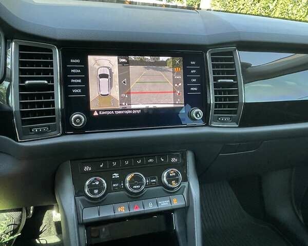 Белый Шкода Kodiaq, объемом двигателя 1.98 л и пробегом 106 тыс. км за 33500 $, фото 45 на Automoto.ua
