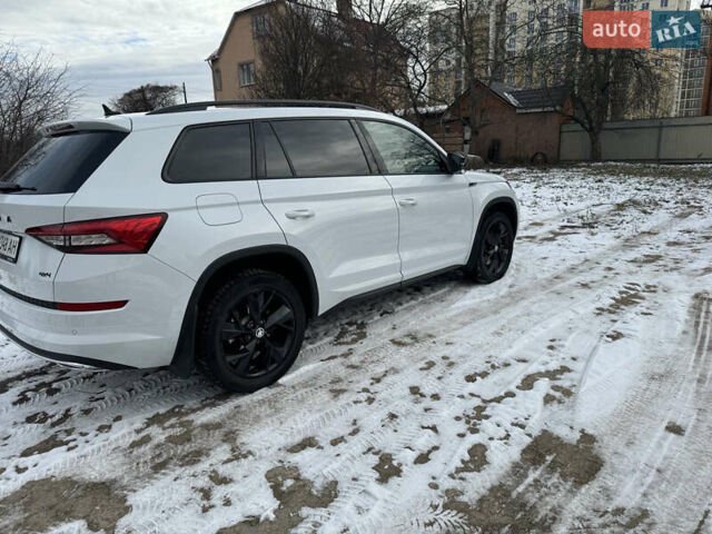 Белый Шкода Kodiaq, объемом двигателя 2 л и пробегом 90 тыс. км за 33300 $, фото 16 на Automoto.ua