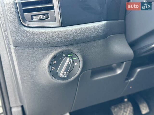 Білий Шкода Kodiaq, об'ємом двигуна 1.98 л та пробігом 197 тис. км за 22999 $, фото 46 на Automoto.ua