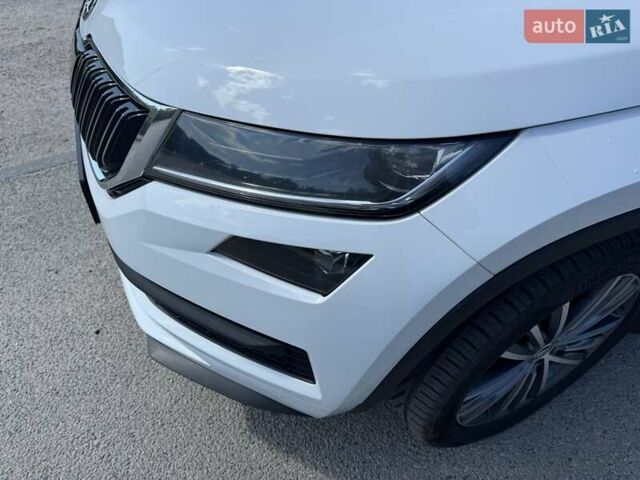 Белый Шкода Kodiaq, объемом двигателя 1.98 л и пробегом 104 тыс. км за 35300 $, фото 14 на Automoto.ua