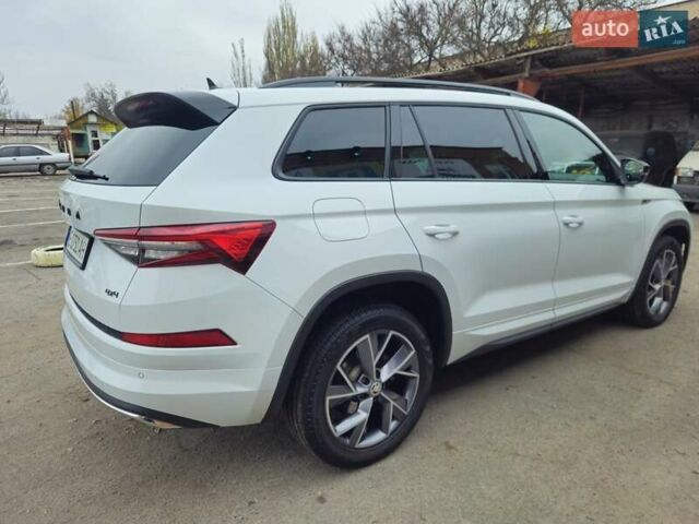 Белый Шкода Kodiaq, объемом двигателя 1.98 л и пробегом 44 тыс. км за 39000 $, фото 6 на Automoto.ua