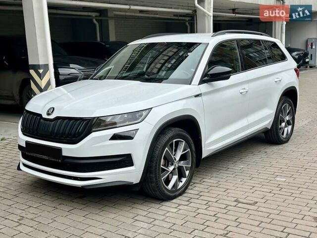 Белый Шкода Kodiaq, объемом двигателя 1.98 л и пробегом 70 тыс. км за 33900 $, фото 14 на Automoto.ua