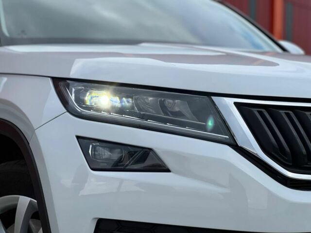 Белый Шкода Kodiaq, объемом двигателя 0 л и пробегом 36 тыс. км за 34000 $, фото 2 на Automoto.ua