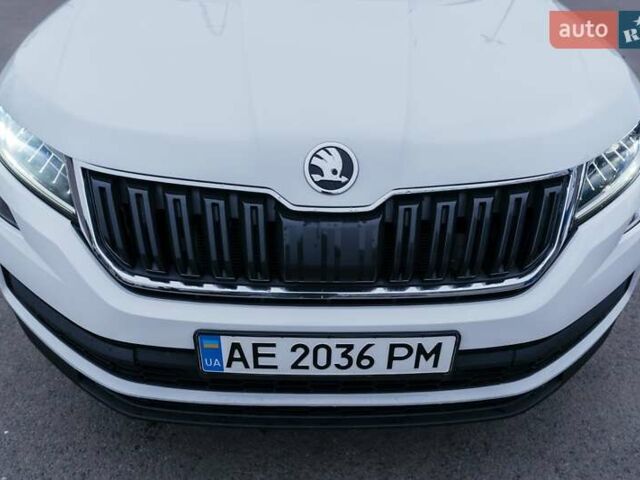 Білий Шкода Kodiaq, об'ємом двигуна 1.98 л та пробігом 100 тис. км за 34000 $, фото 7 на Automoto.ua