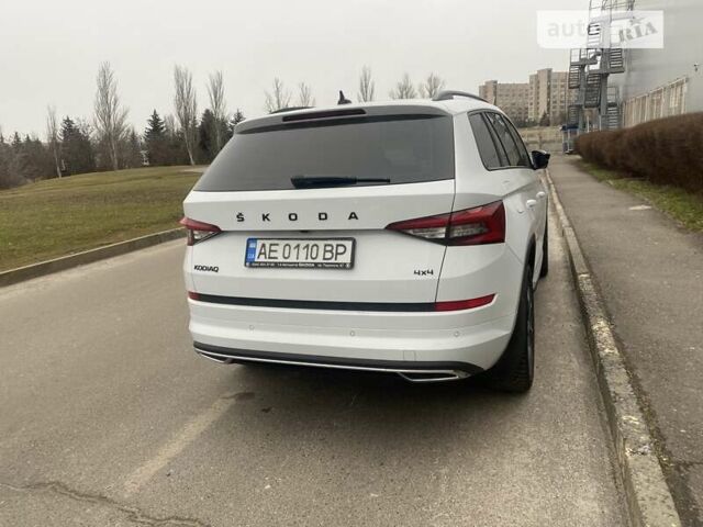 Белый Шкода Kodiaq, объемом двигателя 1.98 л и пробегом 66 тыс. км за 36600 $, фото 26 на Automoto.ua