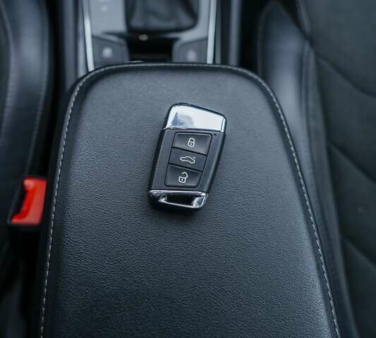 Білий Шкода Kodiaq, об'ємом двигуна 1.98 л та пробігом 100 тис. км за 34000 $, фото 46 на Automoto.ua