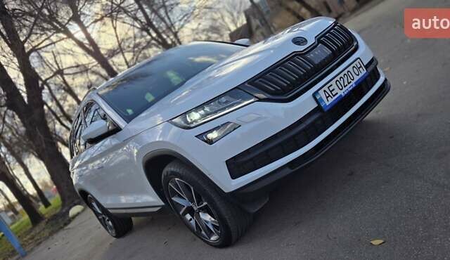 Белый Шкода Kodiaq, объемом двигателя 2 л и пробегом 200 тыс. км за 32000 $, фото 22 на Automoto.ua