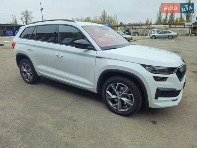 Белый Шкода Kodiaq, объемом двигателя 1.98 л и пробегом 44 тыс. км за 39000 $, фото 10 на Automoto.ua