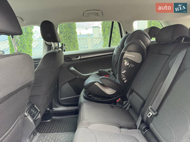 Белый Шкода Kodiaq, объемом двигателя 2 л и пробегом 94 тыс. км за 33900 $, фото 15 на Automoto.ua