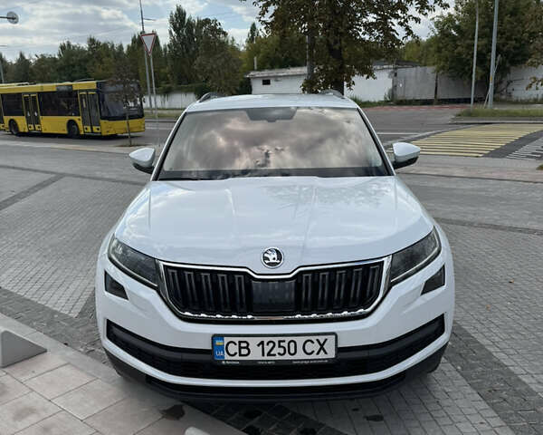 Белый Шкода Kodiaq, объемом двигателя 1.98 л и пробегом 89 тыс. км за 36500 $, фото 2 на Automoto.ua